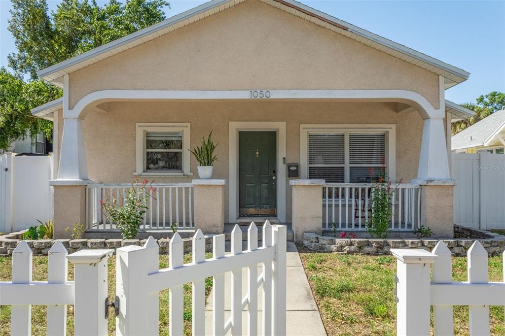 1050 22ND AVENUE N ST PETERSBURG, FL 33704