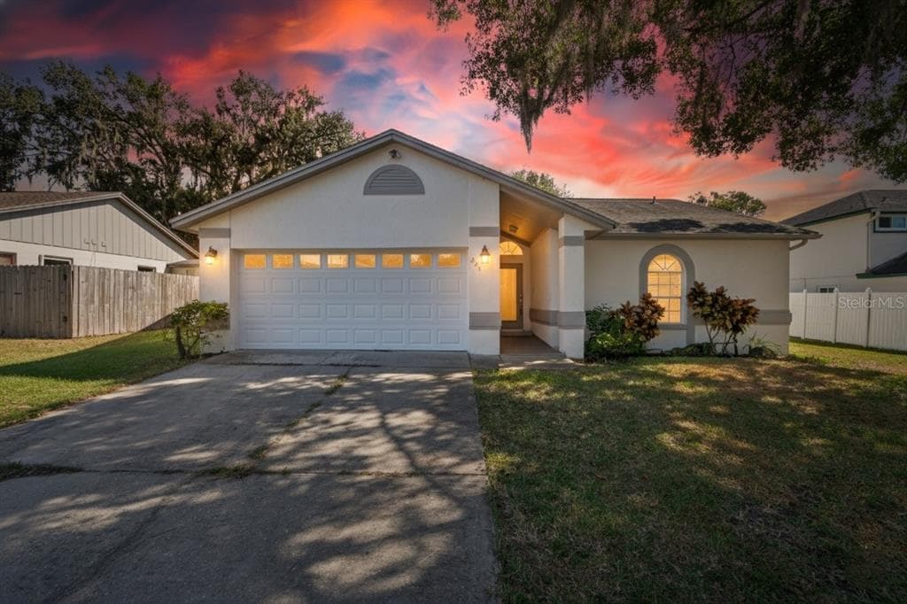 204 SUGAR CREEK DRIVE PLANT CITY, FL 33563