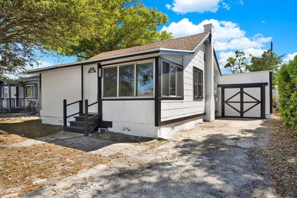 4082 38TH AVENUE N ST PETERSBURG, FL 33713