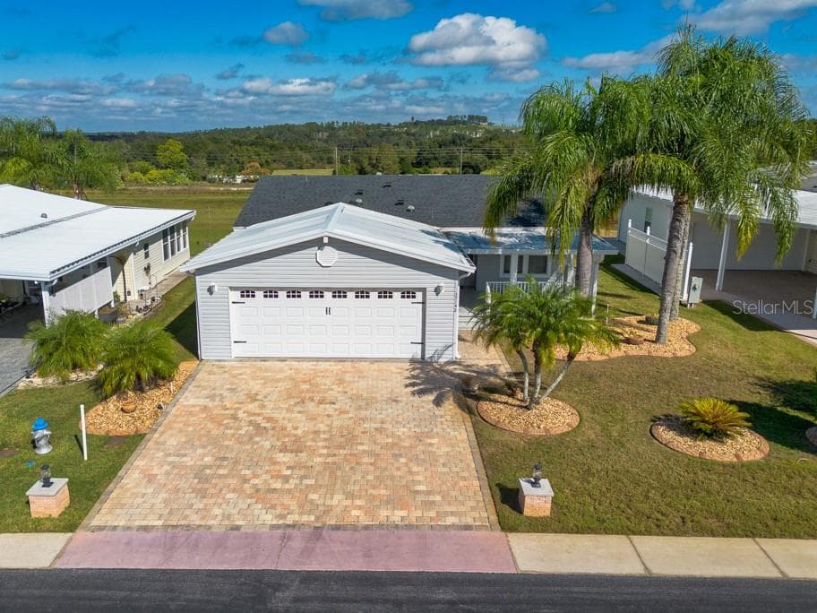 37142 NEUKOM AVENUE ZEPHYRHILLS, FL 33541