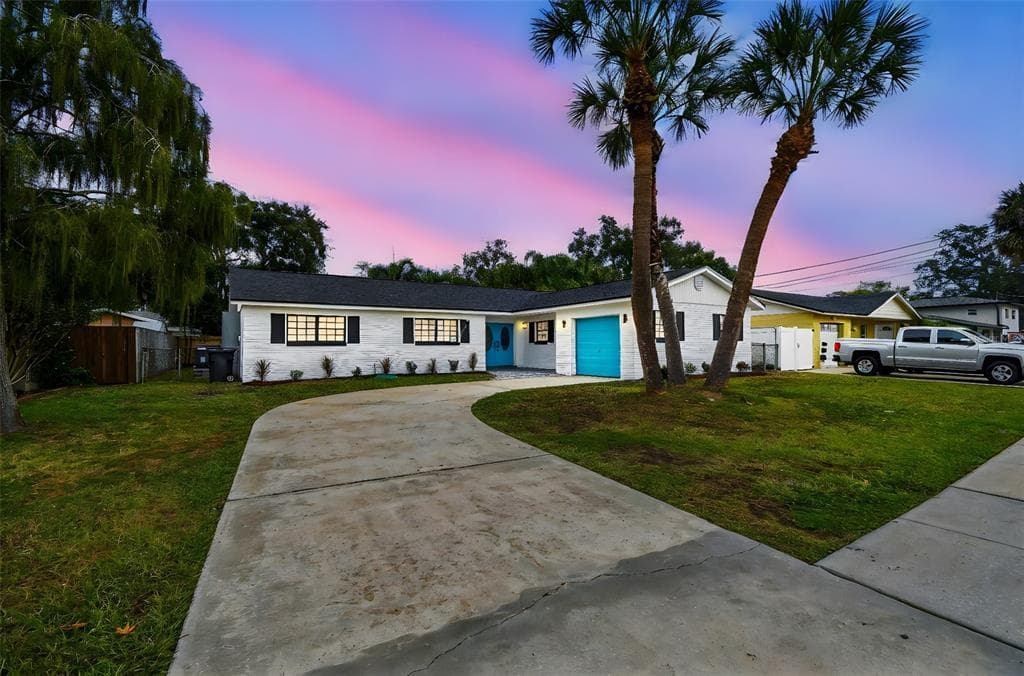 8413 BOXWOOD DRIVE TAMPA, FL 33615