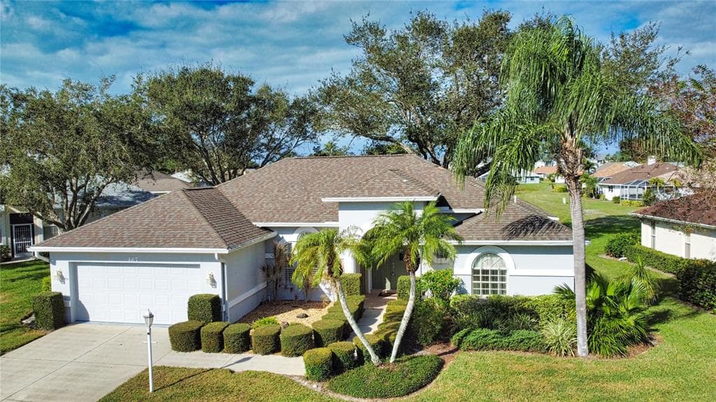 467 BERMUDA ISLES CIRCLE VENICE, FL 34292