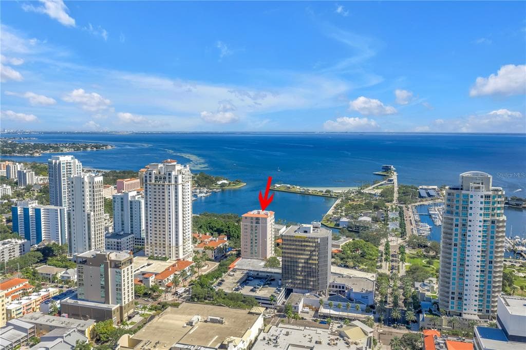 288 BEACH DRIVE NE UNIT 6B