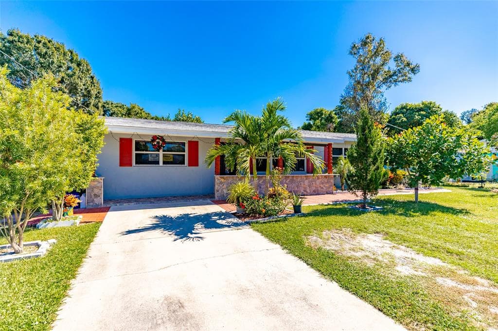 2512 S 13TH STREET FORT PIERCE, FL 34982