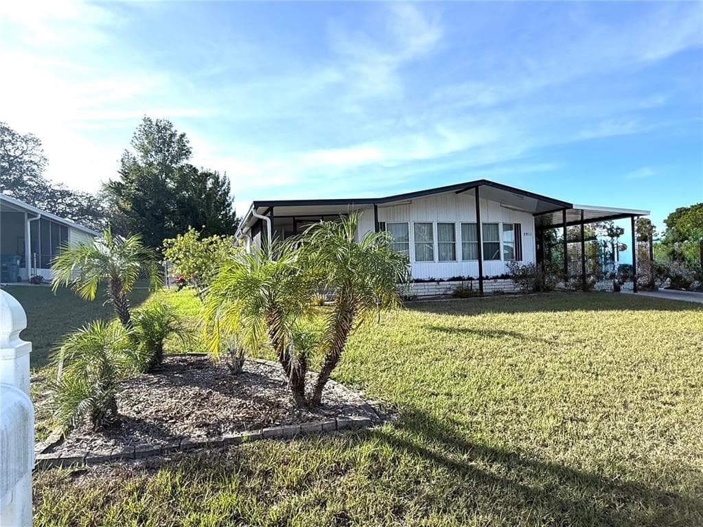 7511 EASTERN CIRCLE DRIVE BROOKSVILLE, FL 34613