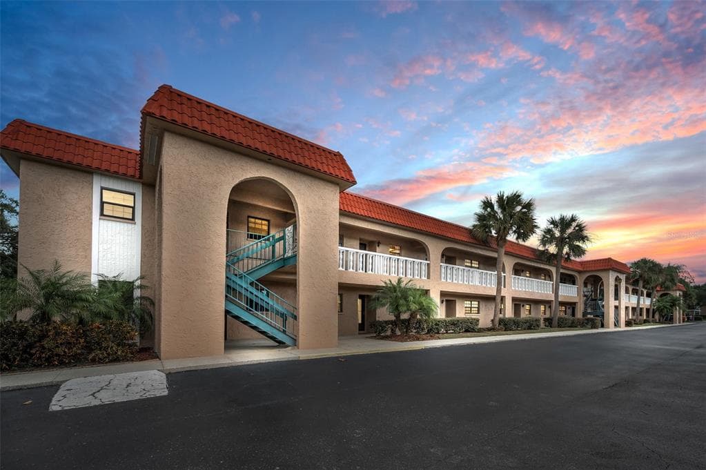 1750 BELLEAIR FOREST DRIVE UNIT C12 BELLEAIR, FL 33756