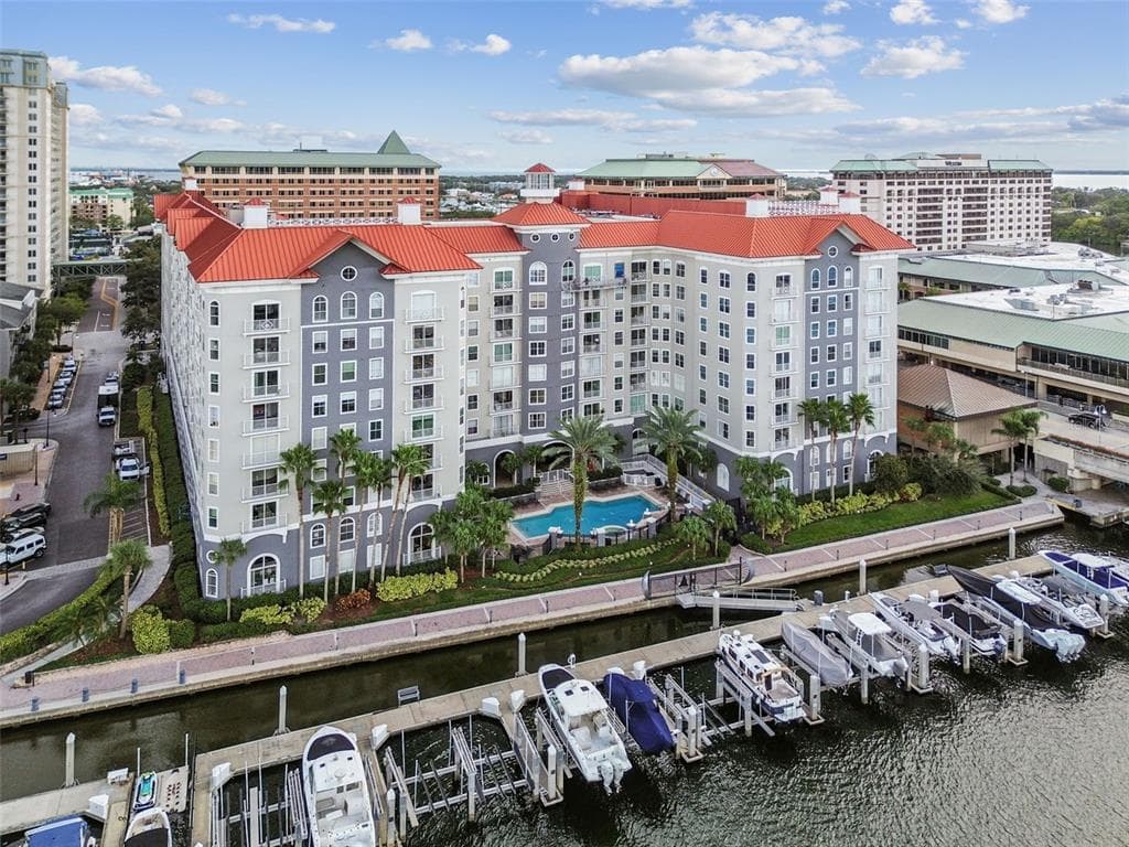 700 S HARBOUR ISLAND BOULEVARD UNIT 822 TAMPA, FL 33602