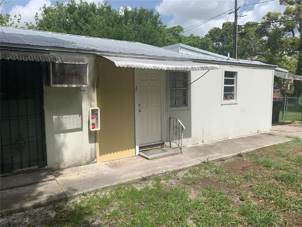 2725 53RD AVENUE N ST PETERSBURG, FL 33714