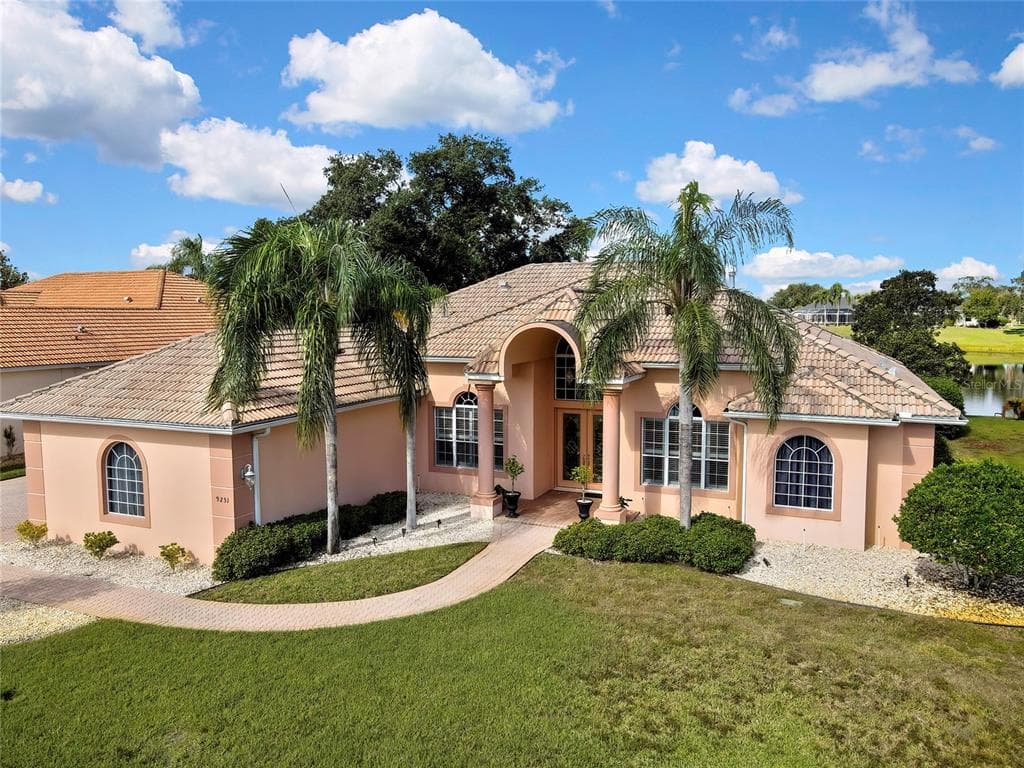 9231 MISSISSIPPI RUN WEEKI WACHEE, FL 34613