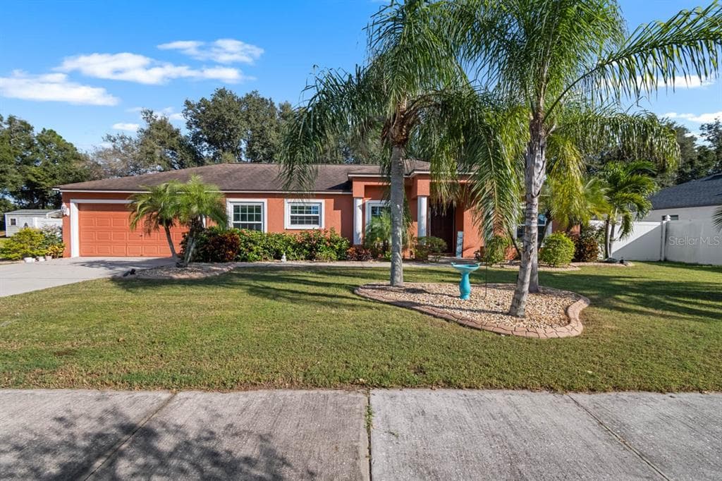 6702 CLAIR SHORE DRIVE APOLLO BEACH, FL 33572