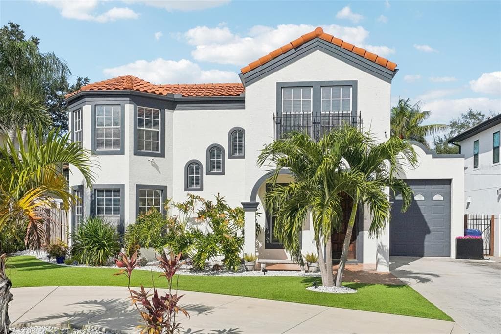 3303 W LAWN AVENUE TAMPA, FL 33611