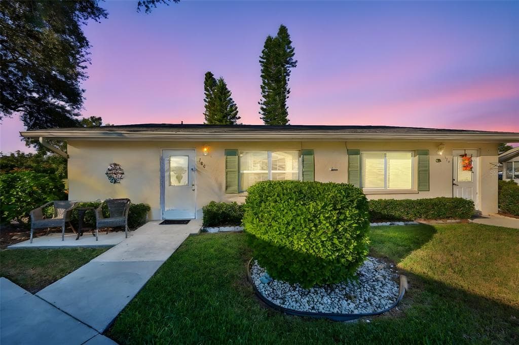 2202 CLUBHOUSE DRIVE UNIT 180 SUN CITY CENTER, FL 33573