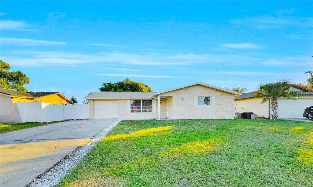 9240 GLEN MOOR LANE PORT RICHEY, FL 34668