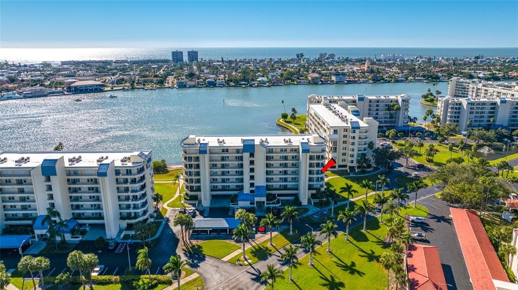 7872 SAILBOAT KEY BOULEVARD S UNIT 306 SOUTH PASADENA, FL 33707
