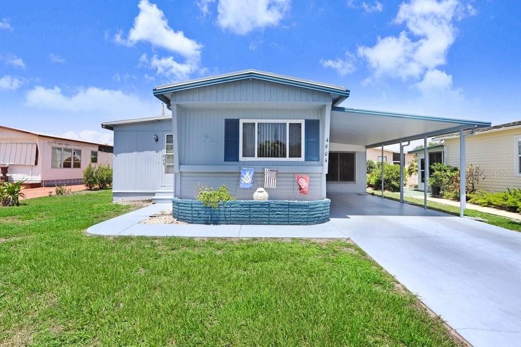 4904 WINGED FOOT AVENUE SARASOTA, FL 34234
