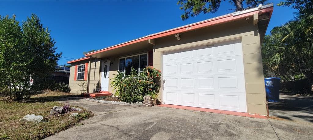 1217 ASTURIA WAY S ST PETERSBURG, FL 33705