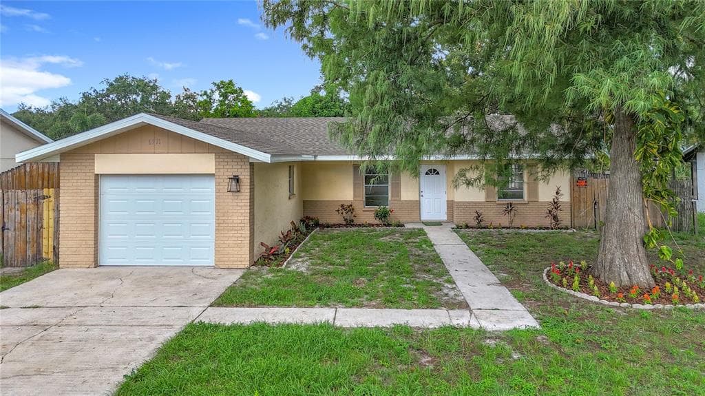 6511 3RD AVENUE NE BRADENTON, FL 34208