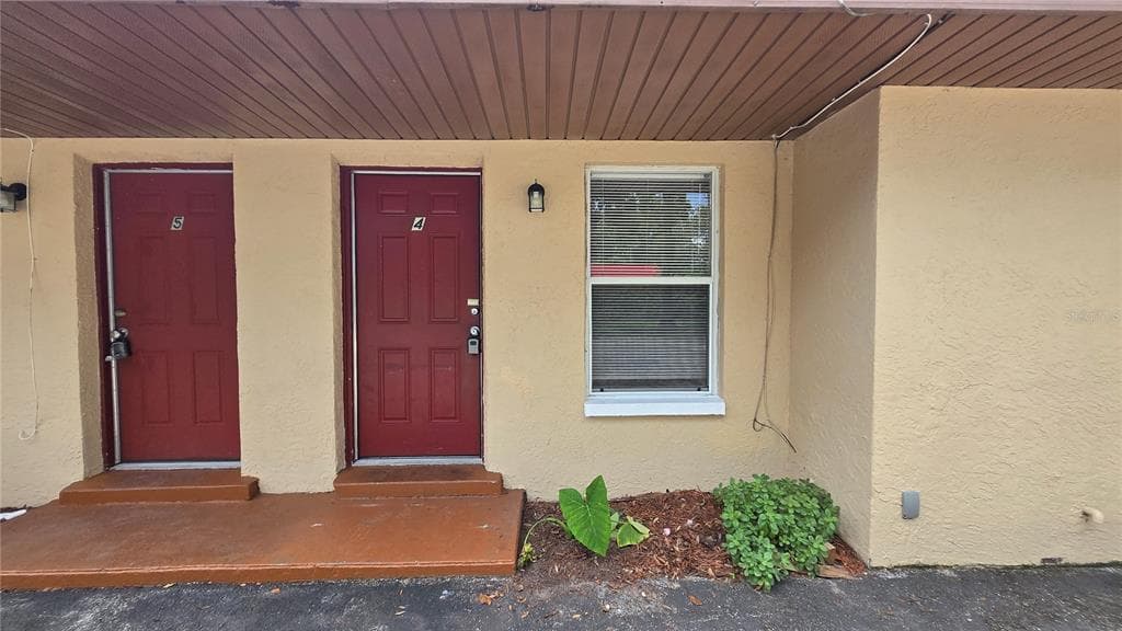 11727 N 12TH STREET UNIT 4 TAMPA, FL 33612