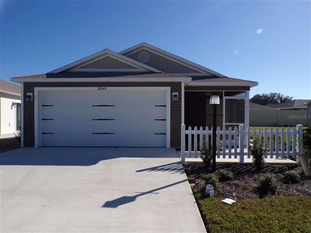 2845 CHARITY LOOP THE VILLAGES, FL 32163