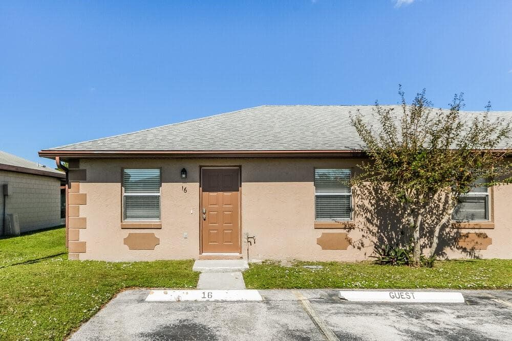 16 LAS BRISAS WAY KISSIMMEE, FL 34743