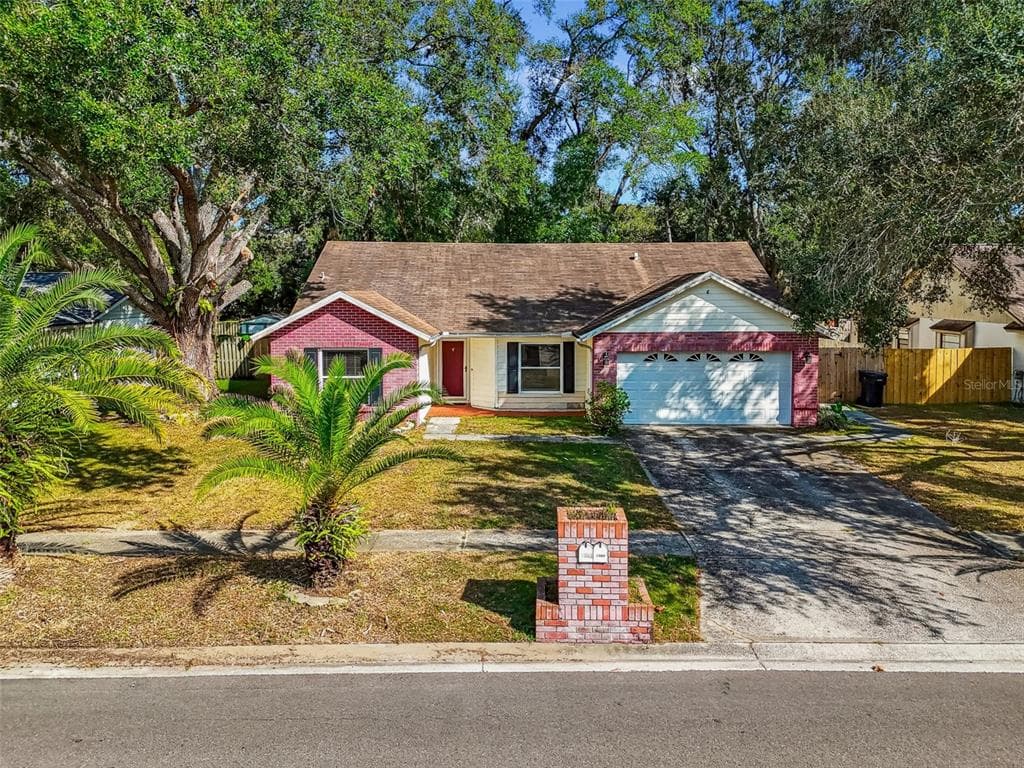1565 LONG POND DRIVE VALRICO, FL 33594