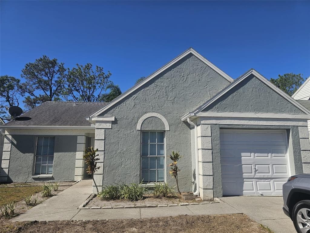 10912 BRIGHTSIDE DRIVE TAMPA, FL 33624