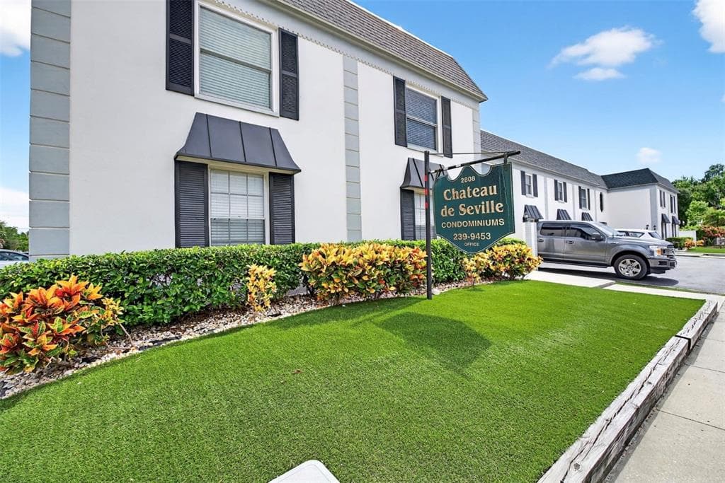 2808 W AZEELE STREET UNIT 202