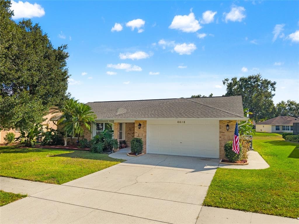 6618 FOXMOOR DRIVE ZEPHYRHILLS, FL 33542