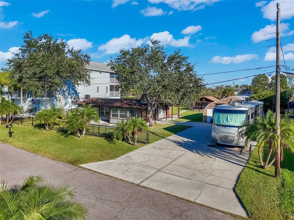 5560 FRANCES AVENUE NEW PORT RICHEY, FL 34653