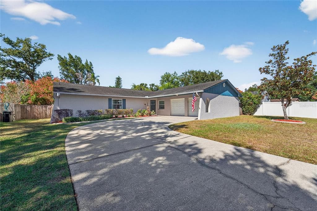 612 GREEN COVE DRIVE BRANDON, FL 33510