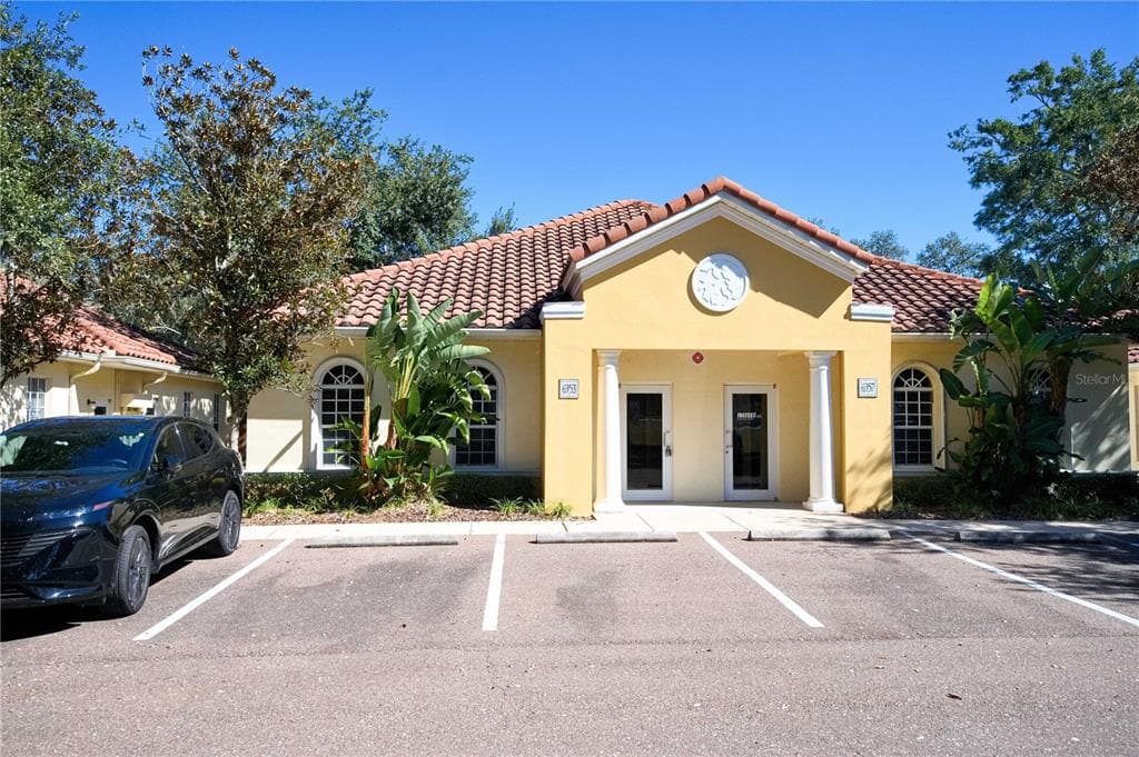 6953 E FOWLER AVENUE TEMPLE TERRACE, FL 33617