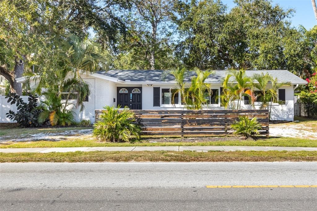 1905 S WEST SHORE BOULEVARD TAMPA, FL 33629