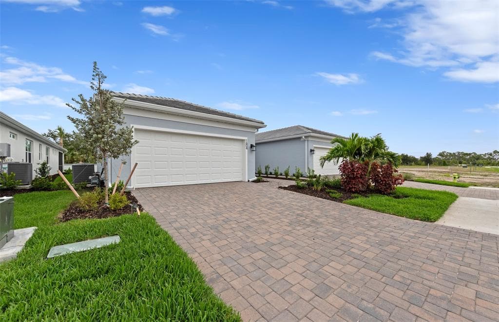 1604 TAVIRA PLACE ENGLEWOOD, FL 34223