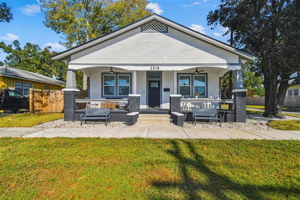 2318 E 9TH AVENUE TAMPA, FL 33605