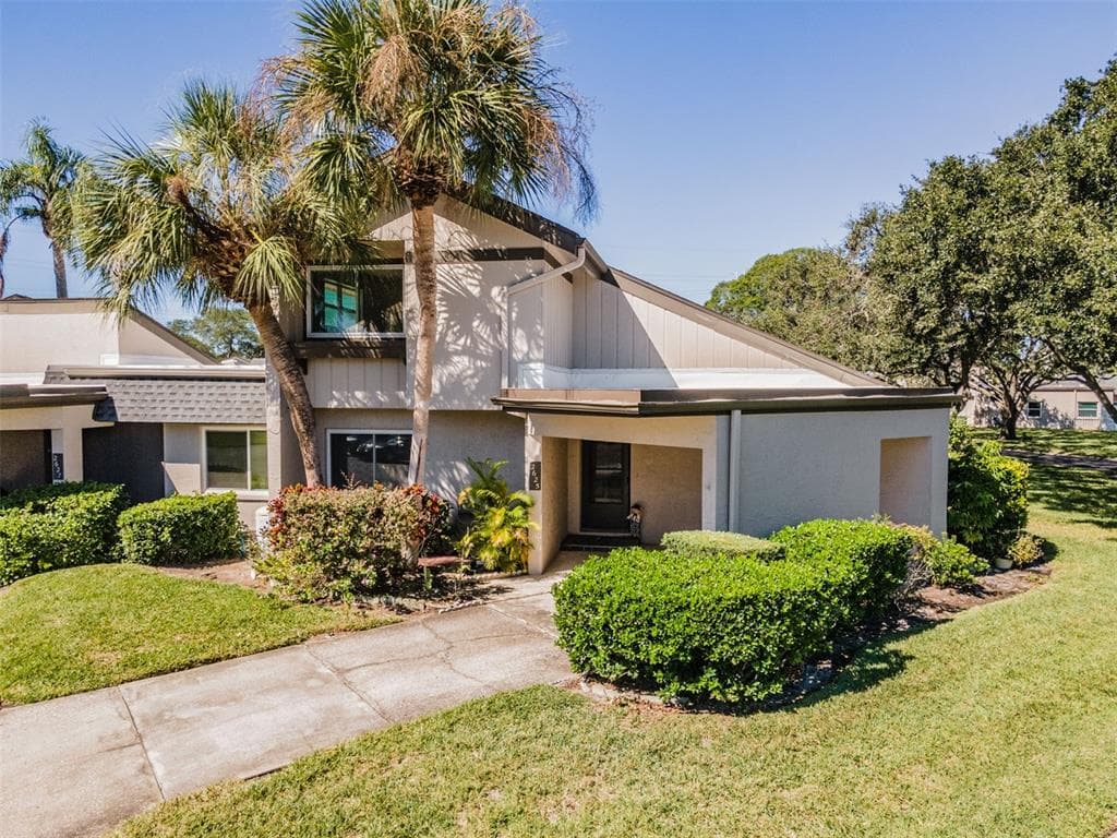 2625 BARKSDALE COURT CLEARWATER, FL 33761
