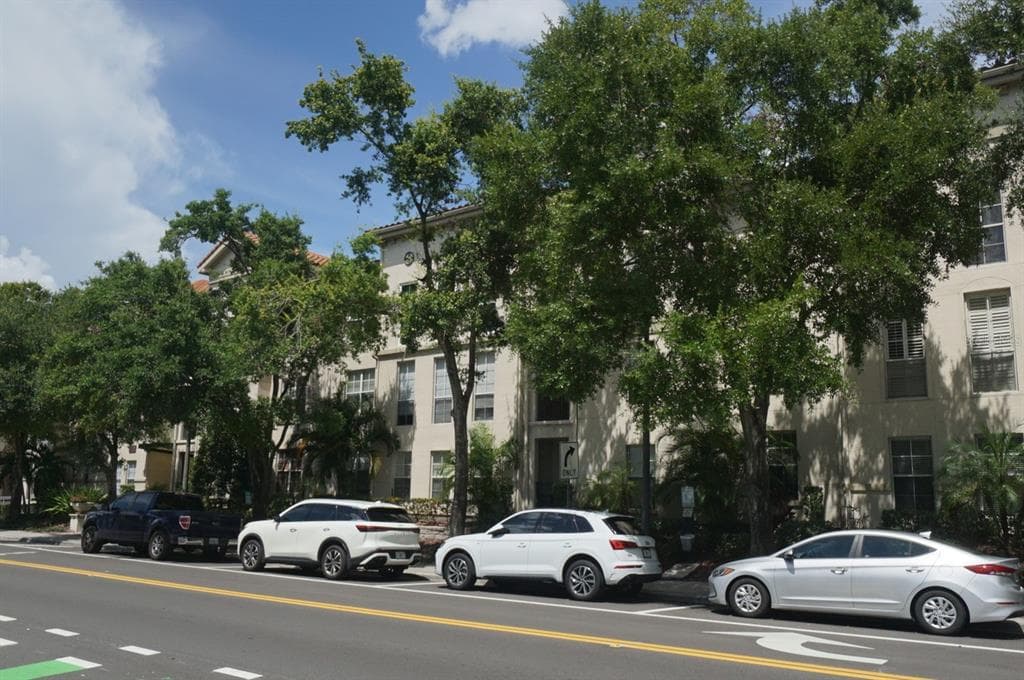 2411 W HORATIO STREET UNIT 539 TAMPA, FL 33609