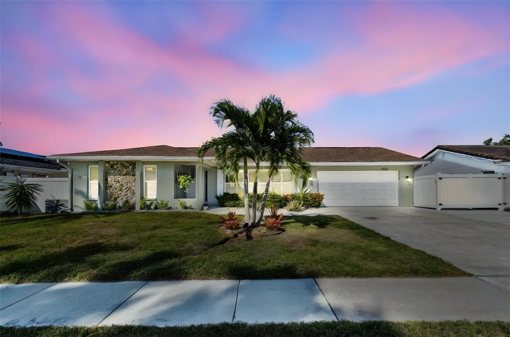 2039 KINGFISHER DRIVE