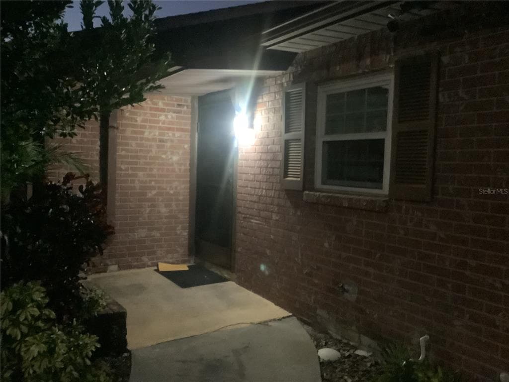 9508 FIELDVIEW CIRCLE UNIT 9508 THONOTOSASSA, FL 33592