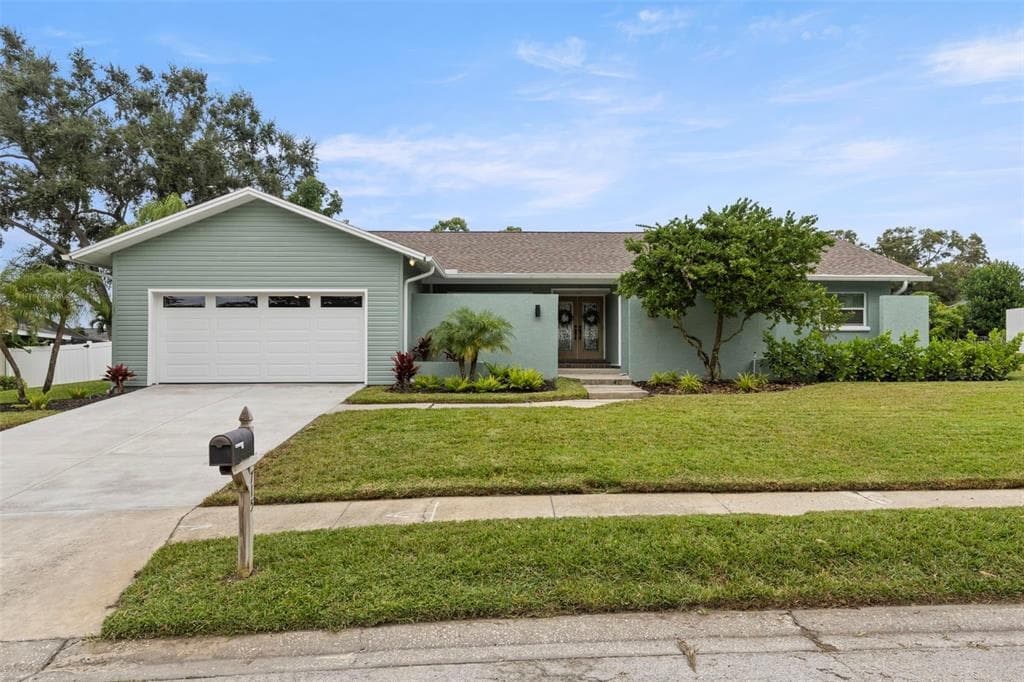715 SANDY HOOK ROAD PALM HARBOR, FL 34683