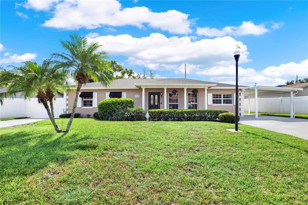7908 N WOODLYNNE AVENUE TAMPA, FL 33614