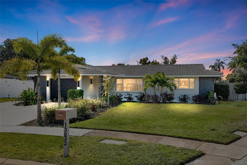 13632 IMPERIAL GROVES DRIVE S LARGO, FL 33774