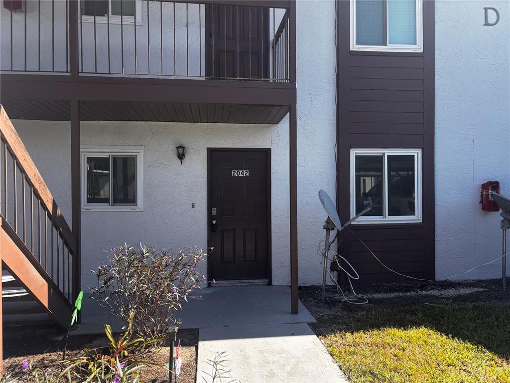 39132 COUNTY ROAD 54 UNIT 2042 ZEPHYRHILLS, FL 33542