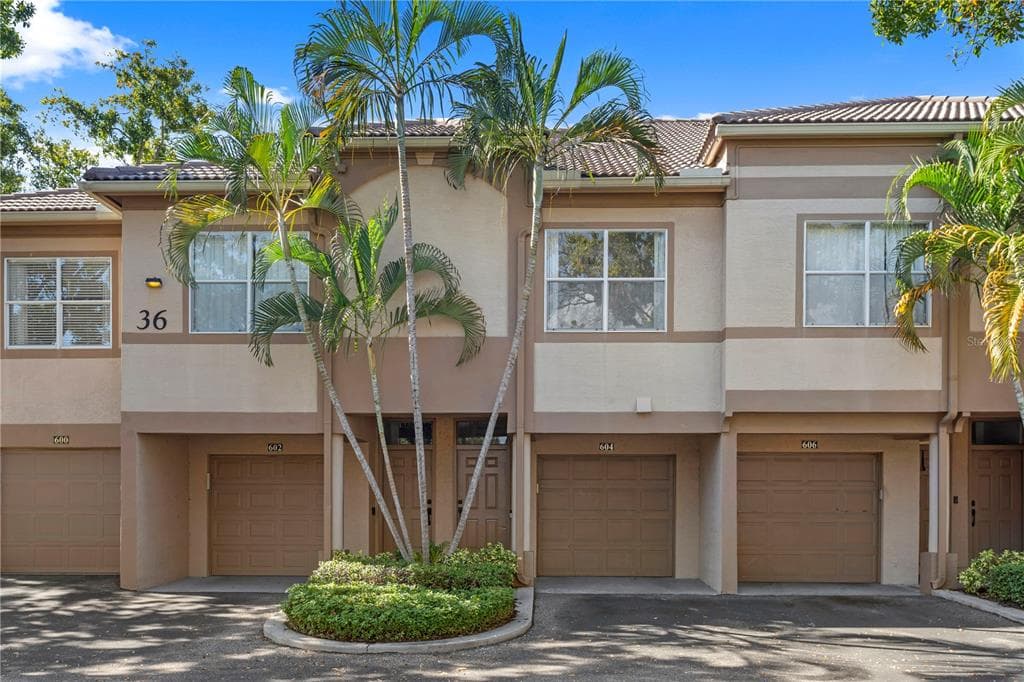 604 ARBOR LAKE LANE TAMPA, FL 33602