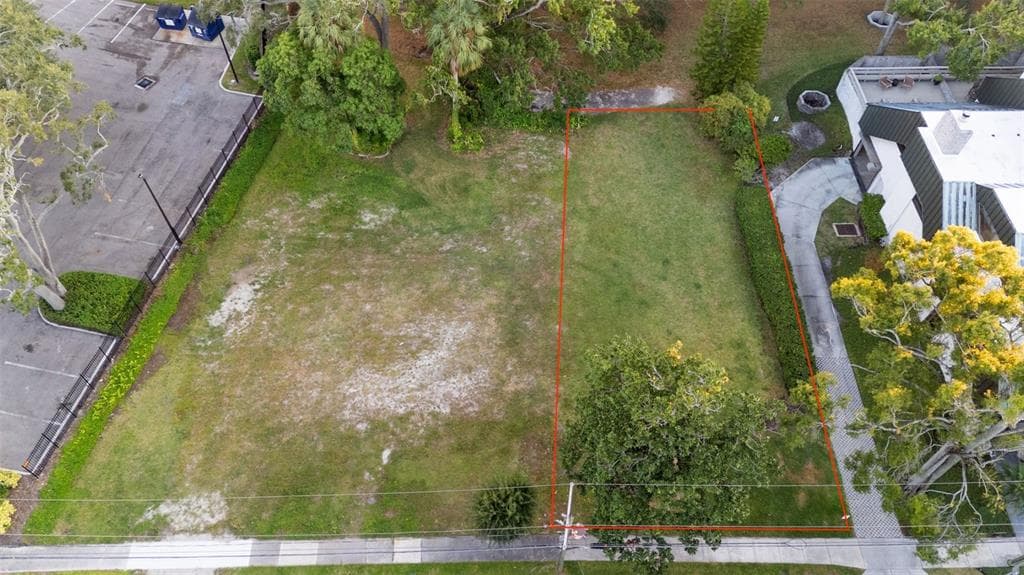 2528 W PALM DRIVE LOT 14 TAMPA, FL 33629