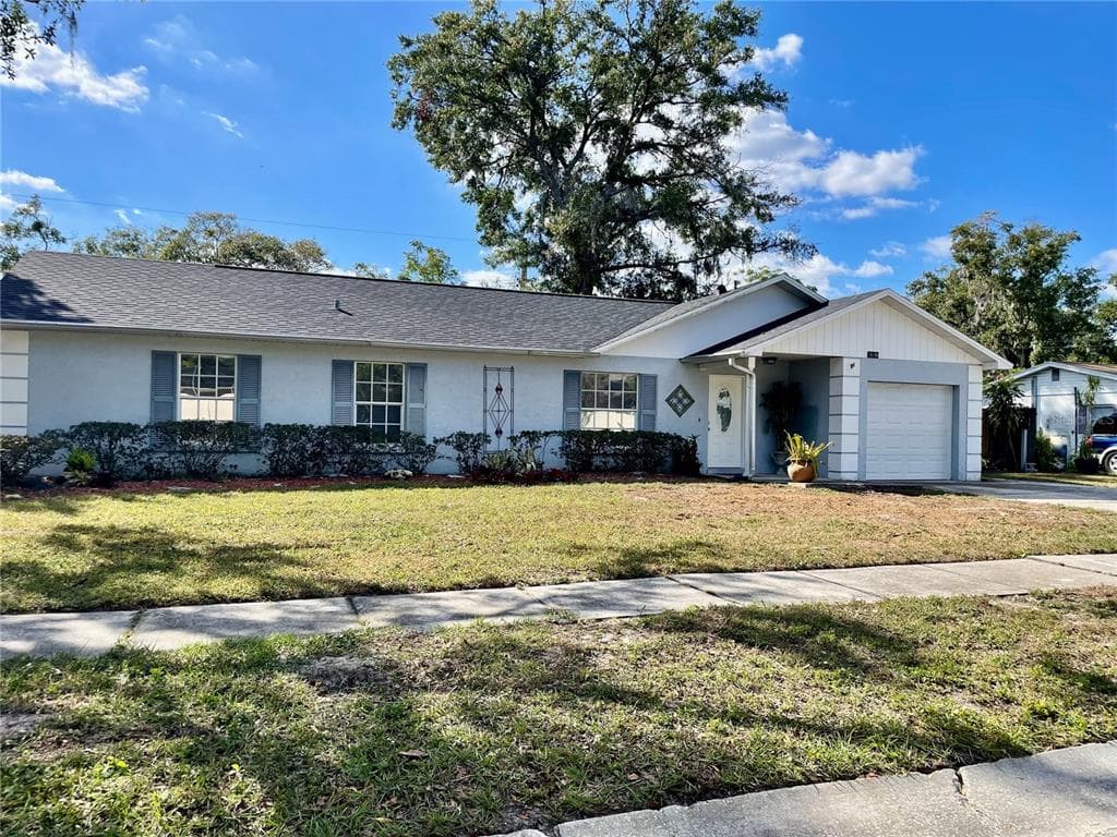 19114 ALICE CIRCLE LUTZ, FL 33558