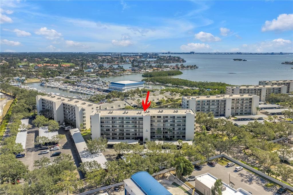 1320 PASADENA AVENUE S UNIT 203 SOUTH PASADENA, FL 33707