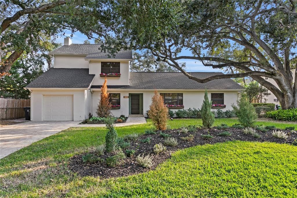 4504 W LAMB AVENUE TAMPA, FL 33629