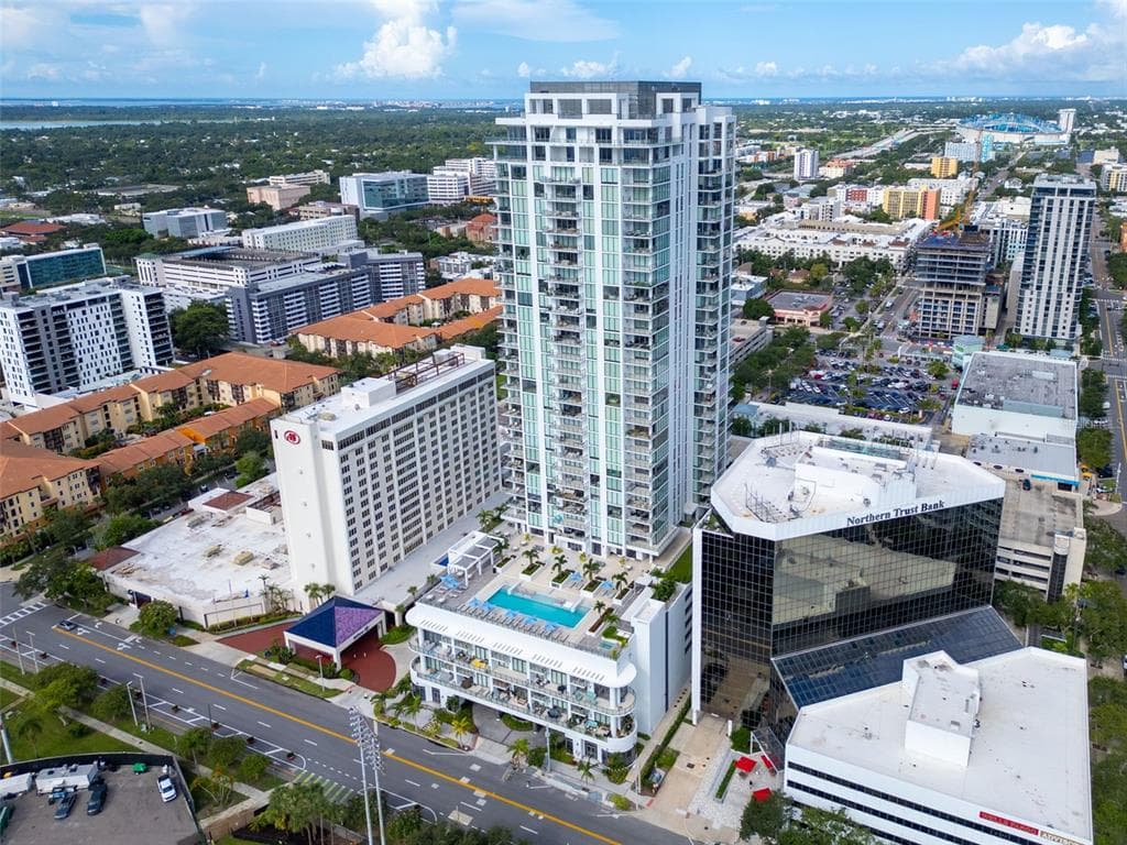301 1ST STREET S UNIT 3305 ST PETERSBURG, FL 33701