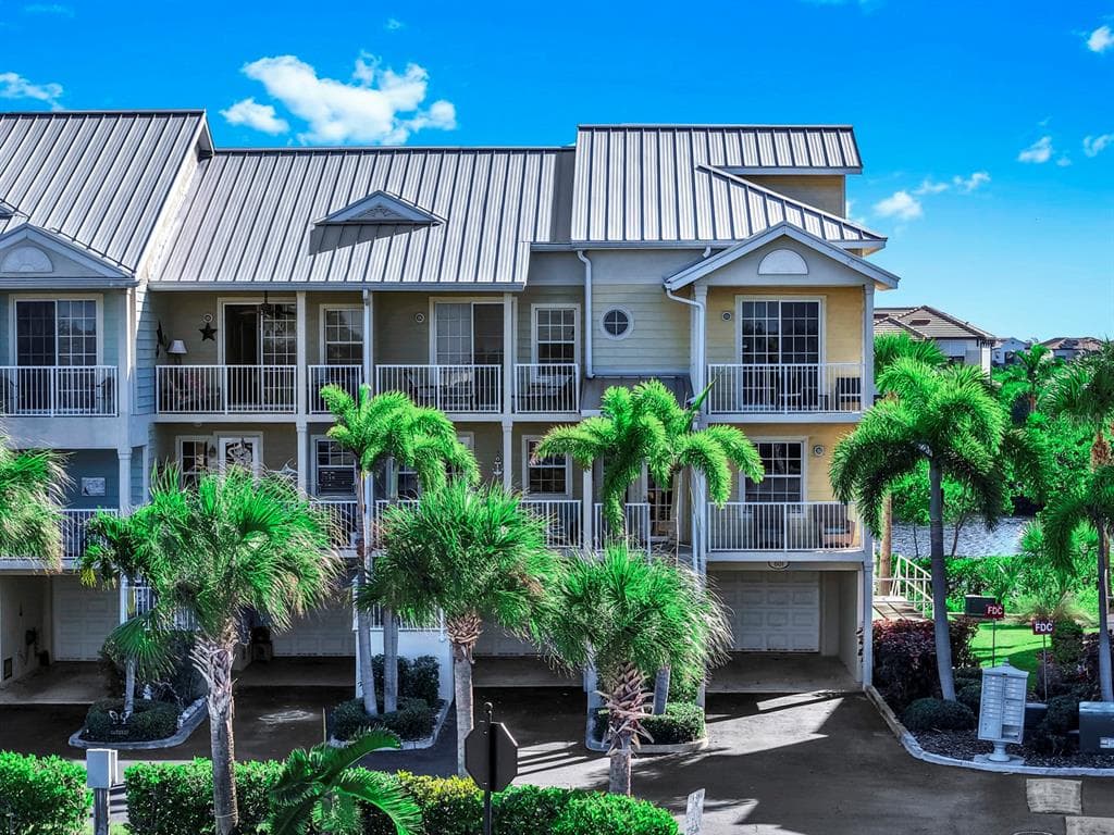 603 BAHIA BEACH BOULEVARD RUSKIN, FL 33570