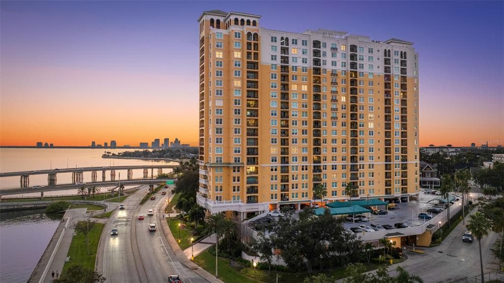 345 BAYSHORE BOULEVARD UNIT 805 TAMPA, FL 33606